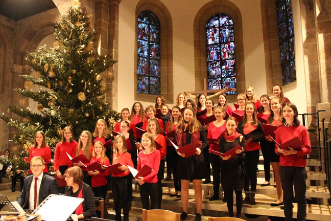Jugendchor mit Alumni (25.12.2018)